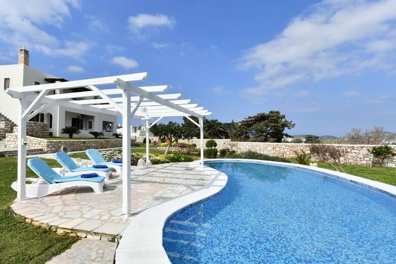 Villa Trifylia