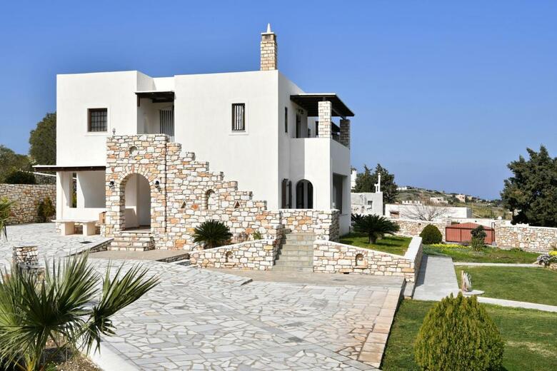 Villa Trifylia