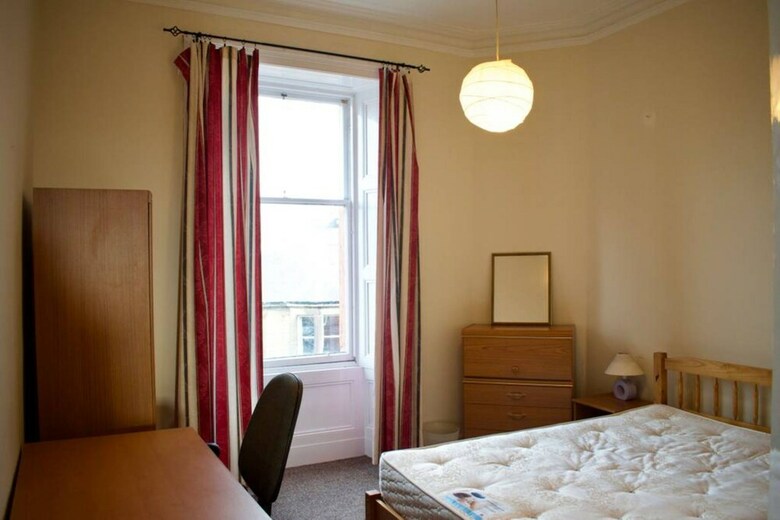 Traditional 2 Bedroom Apartment