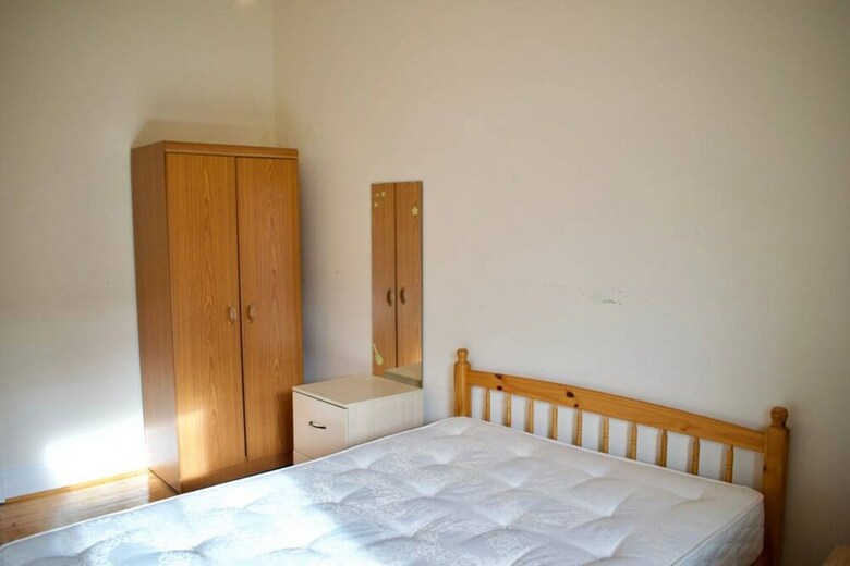 Traditional 2 Bedroom Apartment