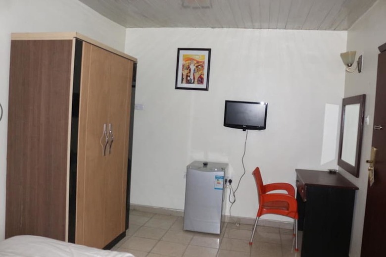 Hotel Michelle Suites