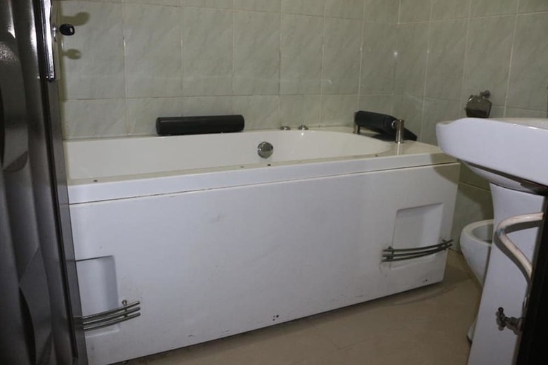 Hotel Michelle Suites
