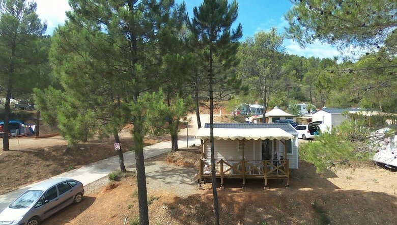 Camping Les Cadeni�res