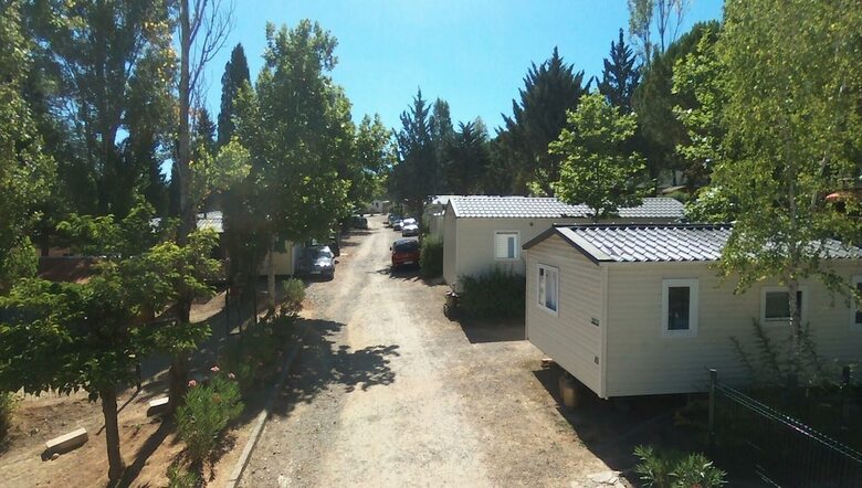 Camping Les Cadeni�res