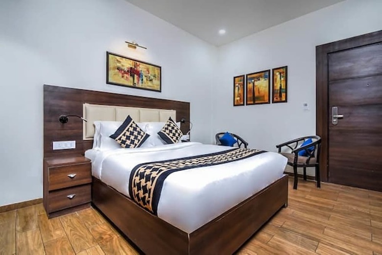 Hotel Jb Skyhilton Inn