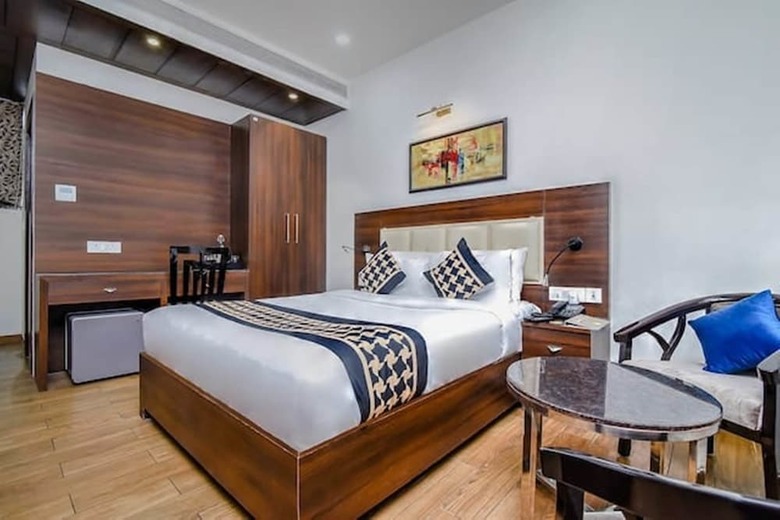 Hotel Jb Skyhilton Inn