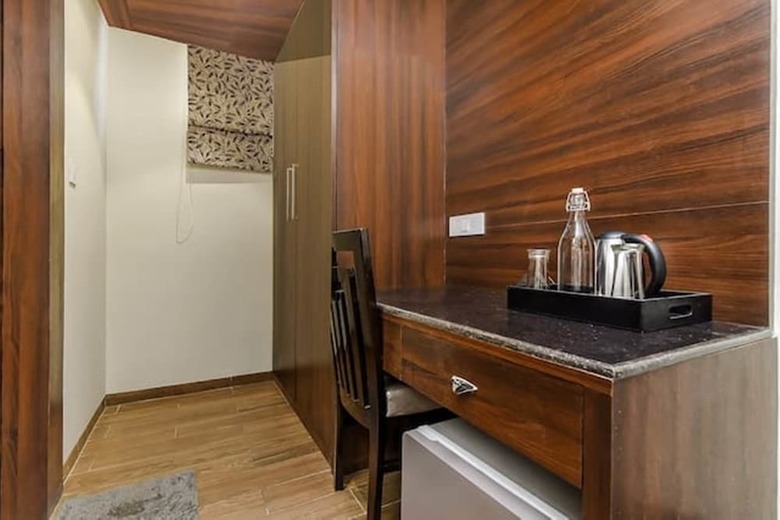 Hotel Jb Skyhilton Inn