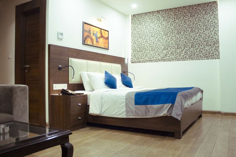 Hotel Jb Skyhilton Inn
