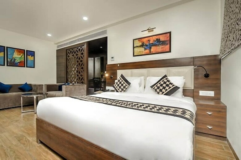 Hotel Jb Skyhilton Inn