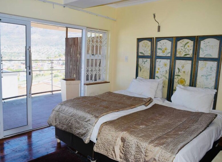 3 Bedroom House 3 Bathtoom