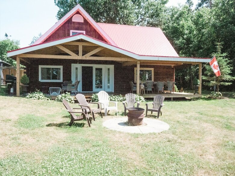 Cherry Lane Campground & Cottages