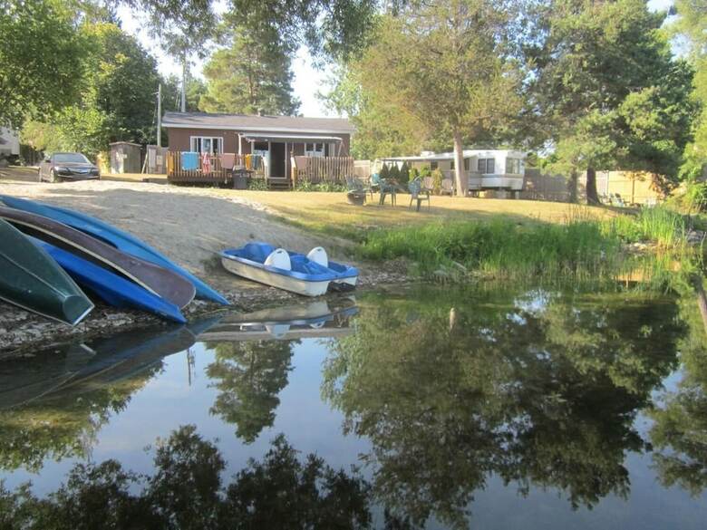 Cherry Lane Campground & Cottages