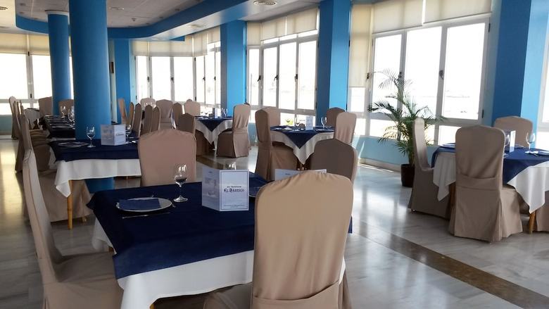 Hostal Club Nautico Aguilas - Hostel
