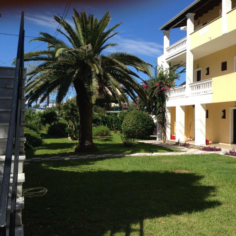 Aparthotel Tzilios Studios
