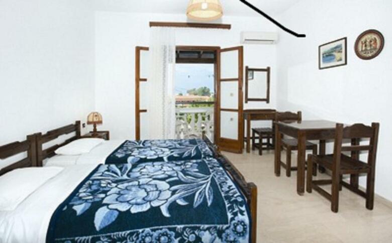 Aparthotel Tzilios Studios