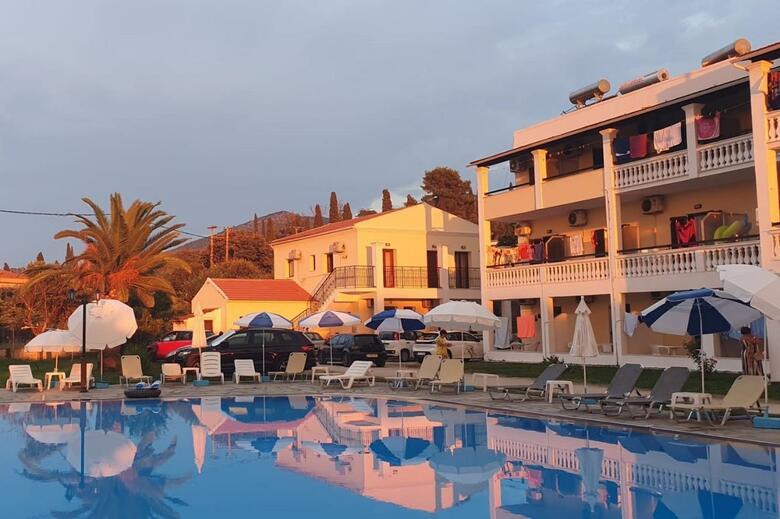 Aparthotel Tzilios Studios