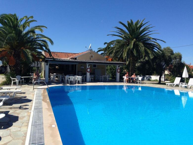 Aparthotel Tzilios Studios