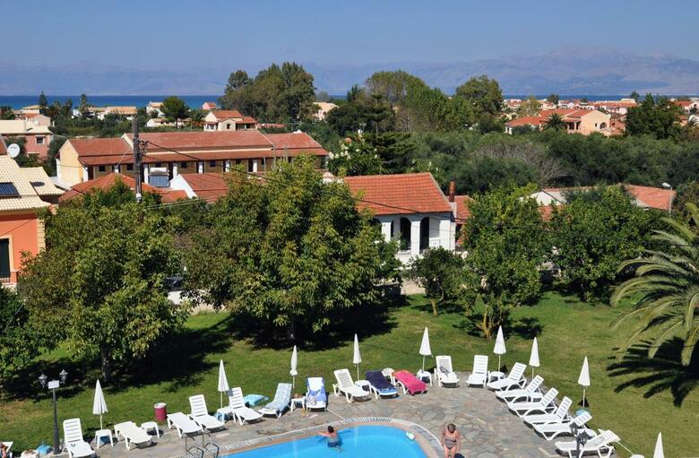 Aparthotel Tzilios Studios