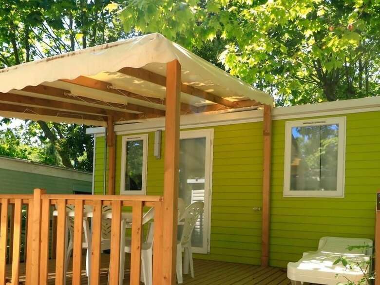 Camping Le Plateau Des Chasses