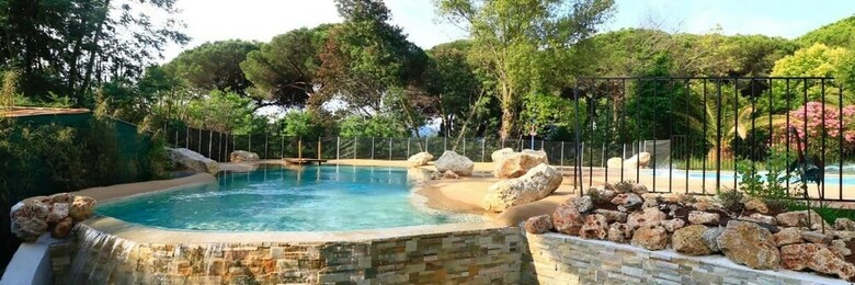 Camping Le Plateau Des Chasses