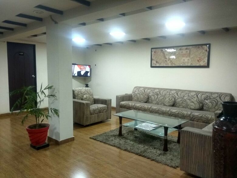 Jk Rooms 108 Hotel Royal Regency