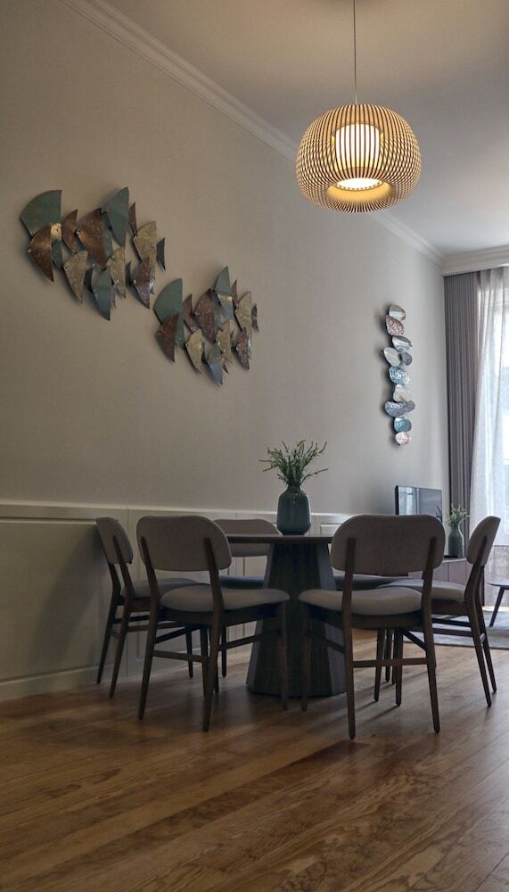 Lit Apartments 2 Bedrooms At City Center