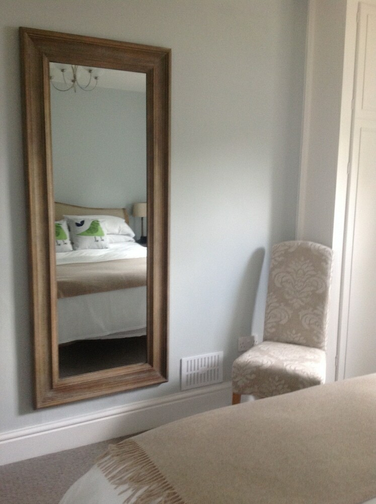 Bed & Breakfast 3 Ivy Cross