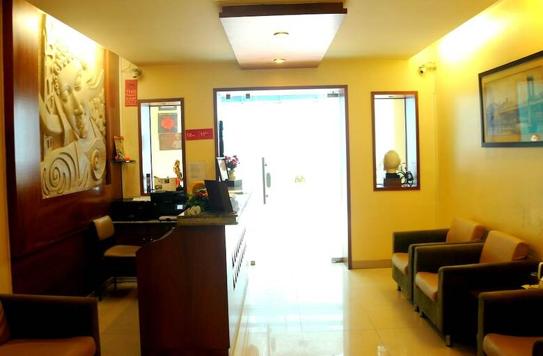 Jk Rooms 104 Hotel Madhav International