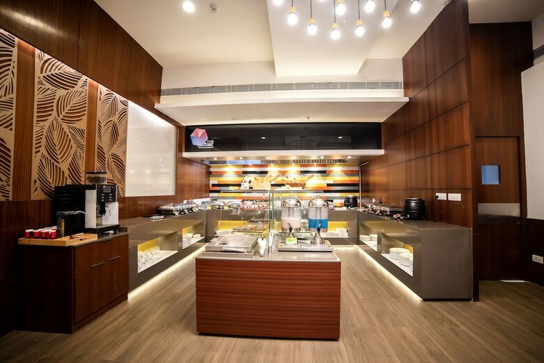 Hotel Effotel By Sayaji Gurugram
