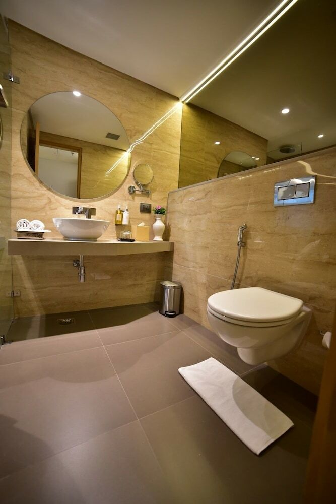 Hotel Effotel By Sayaji Gurugram