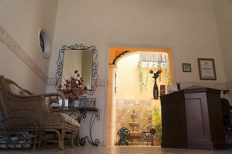 Maya Campeche Hotel