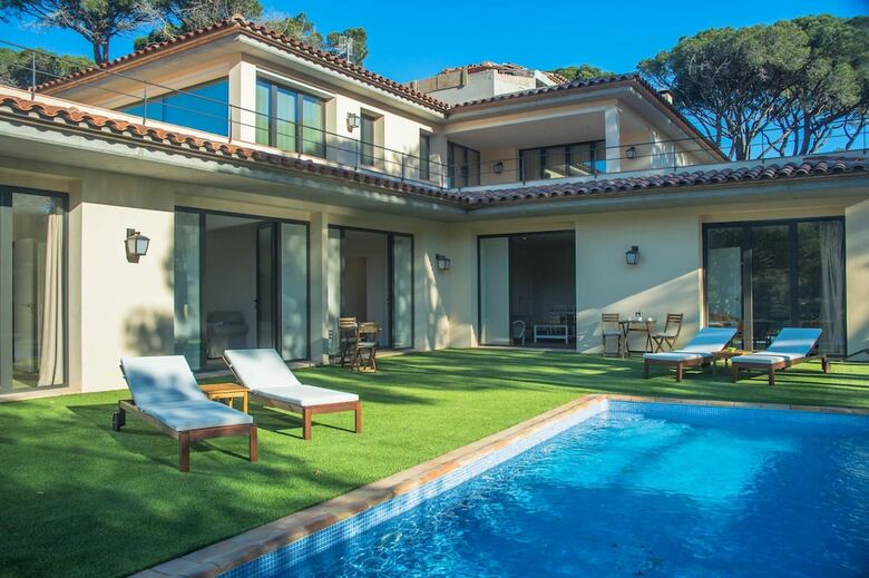 Apartamentos B-33 Begur 4 Pax