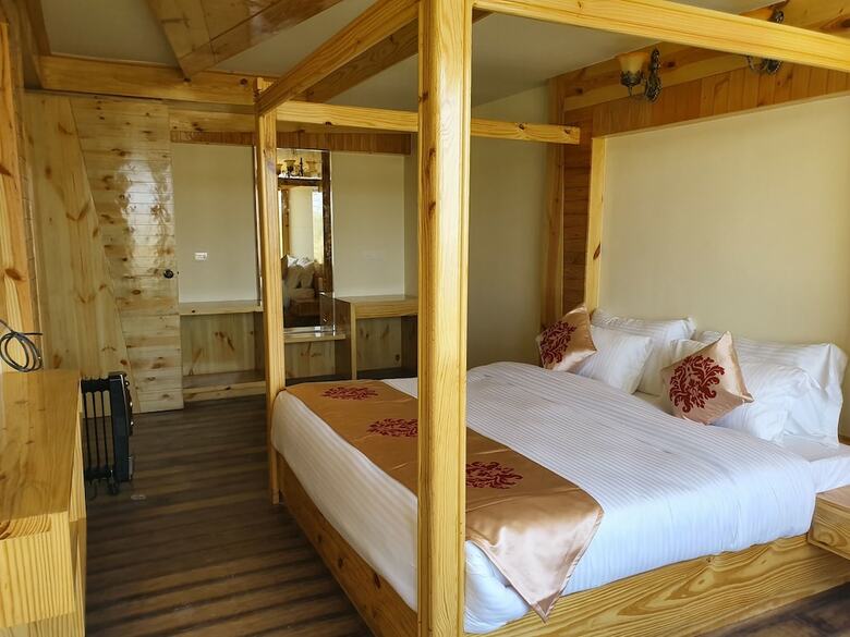 Hotel Mapple The Alpine Chalet Resort
