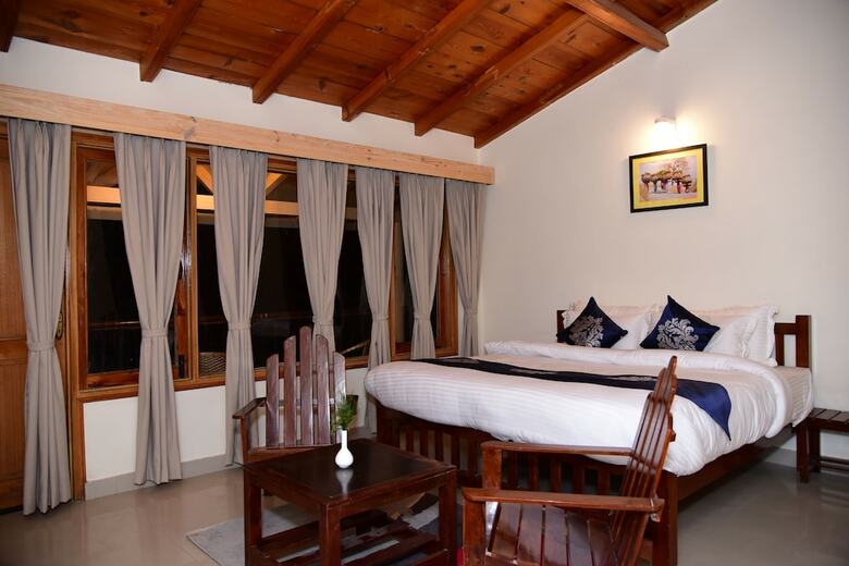 Hotel Mapple The Alpine Chalet Resort