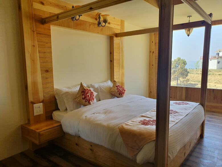 Hotel Mapple The Alpine Chalet Resort
