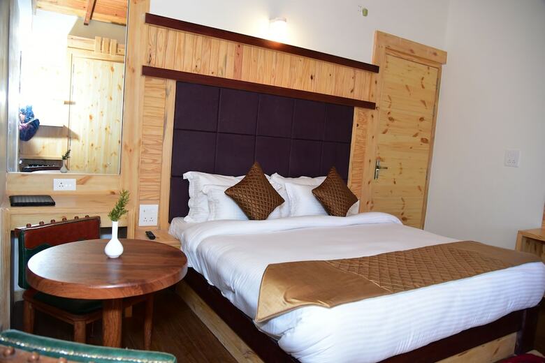 Hotel Mapple The Alpine Chalet Resort