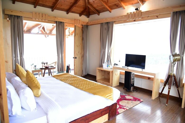 Hotel Mapple The Alpine Chalet Resort