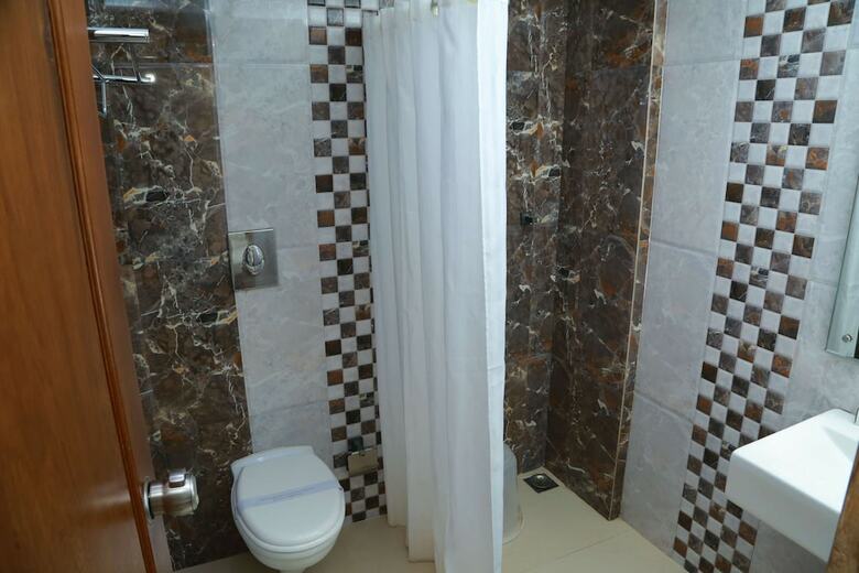 Hotel Vishnu Inn Guruvayoor