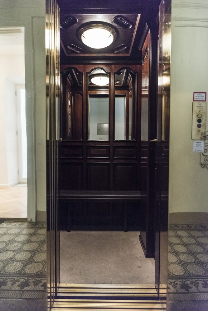 Singerstra�e Luxury Apartment