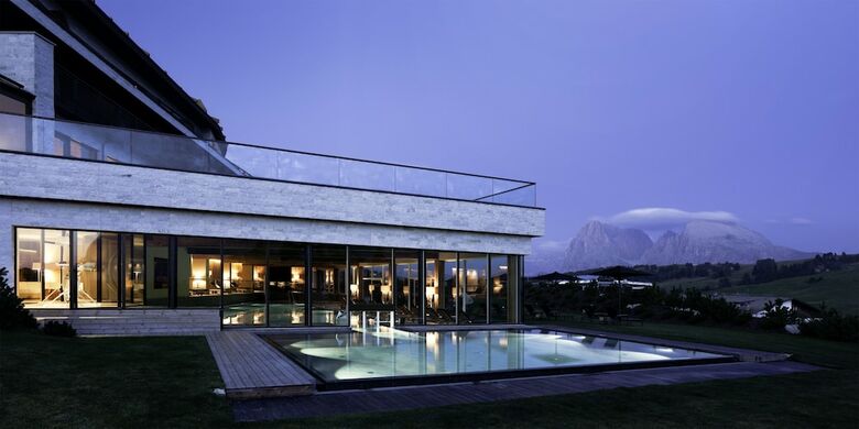 Hotel Alpina Dolomites