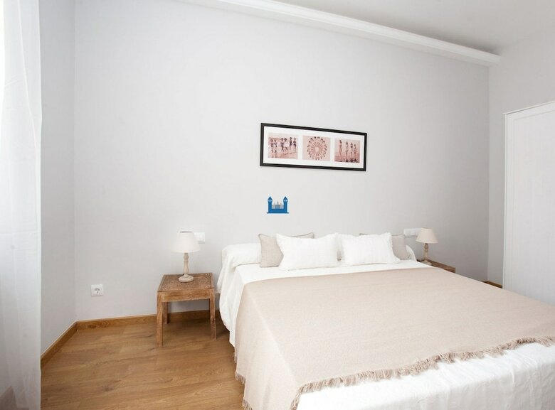 Bcn Two Sisters Apartments