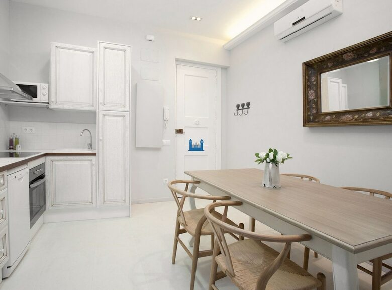 Bcn Two Sisters Apartments