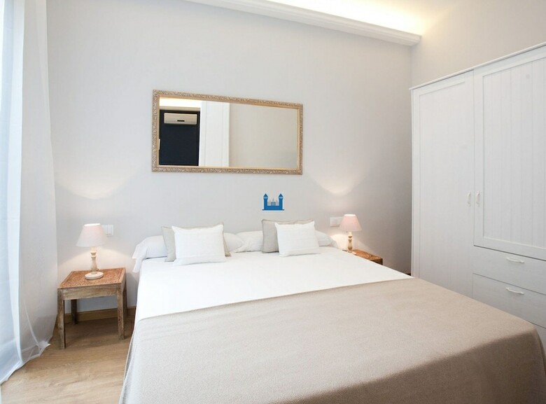 Bcn Two Sisters Apartments