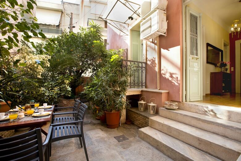 Apartamentos Acropolis Neoclassical Mansion