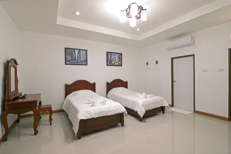 Hotel Padaeng Mountain View Resort