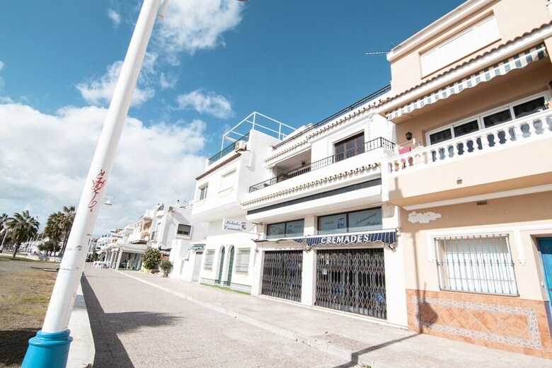 Apartamentos Letmalaga Cremades Seaside