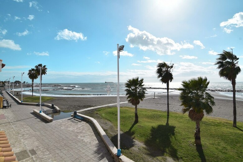 Apartamentos Letmalaga Cremades Seaside