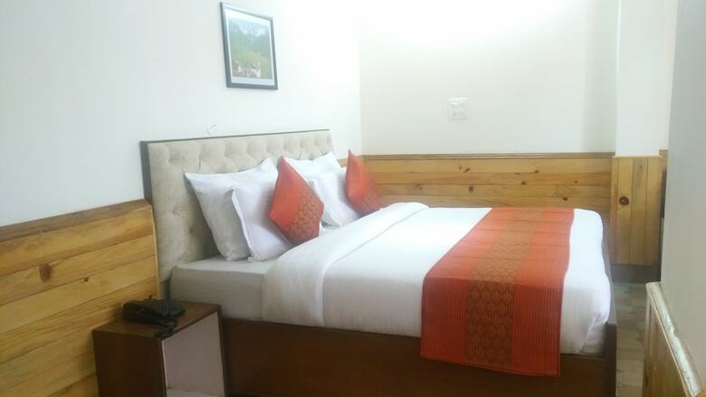 Hotel Highland Village Resort