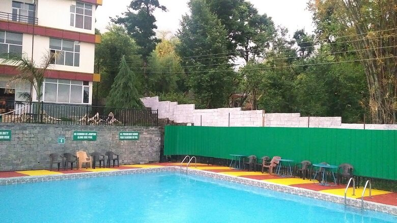 Hotel Highland Village Resort