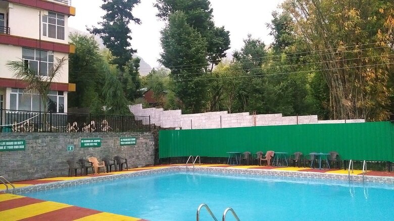 Hotel Highland Village Resort